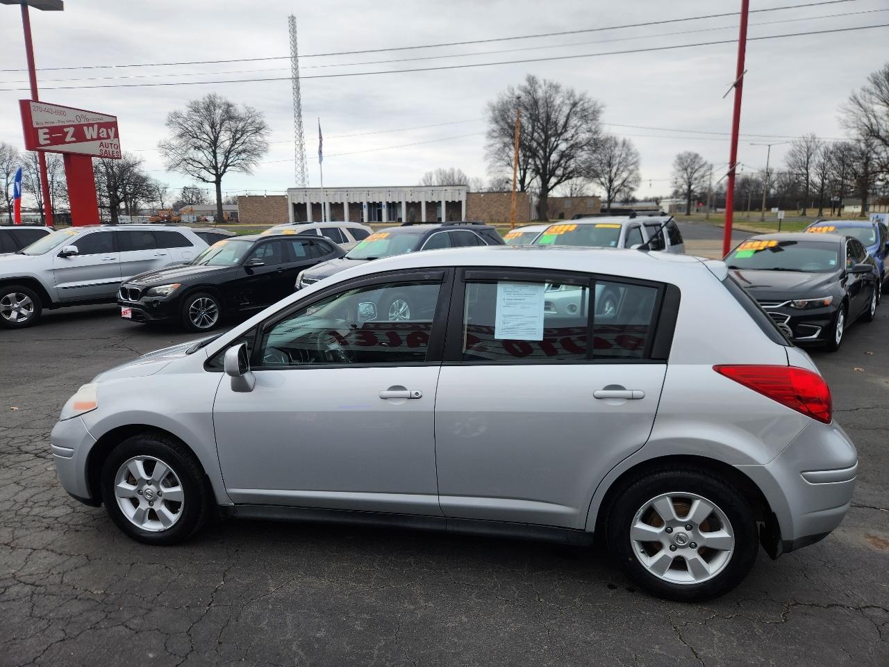 Nissan Versa 1.8 S 2008