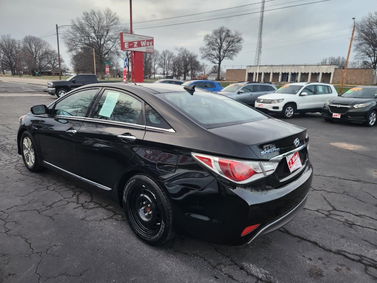 Hyundai Sonata Hybrid Sedan 2014