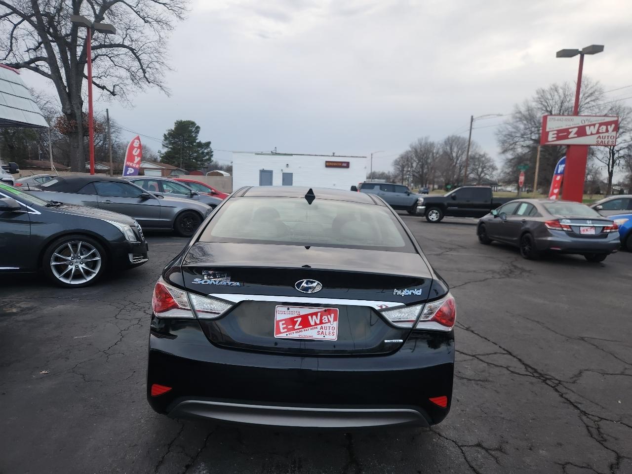 Hyundai Sonata Hybrid Sedan 2014