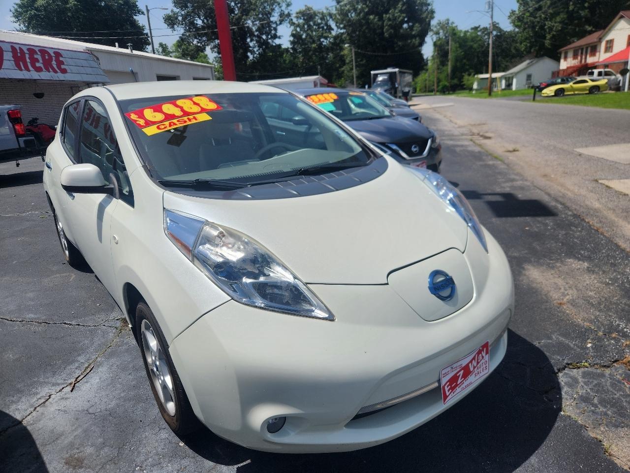 Nissan Leaf SL 2012