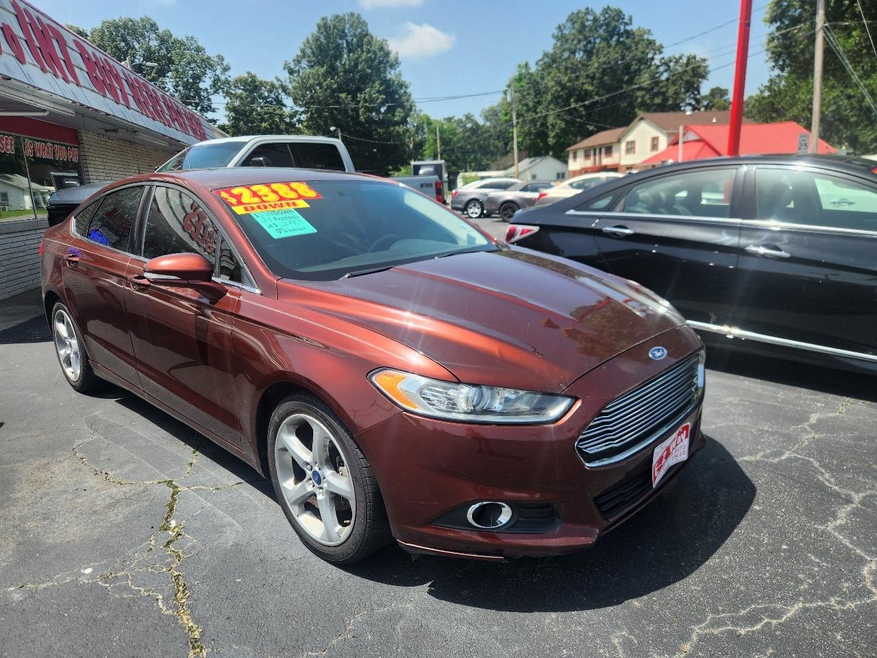 Ford Fusion SE 2015