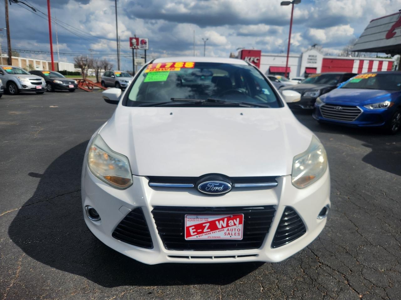 Ford Focus SEL Sedan 2012