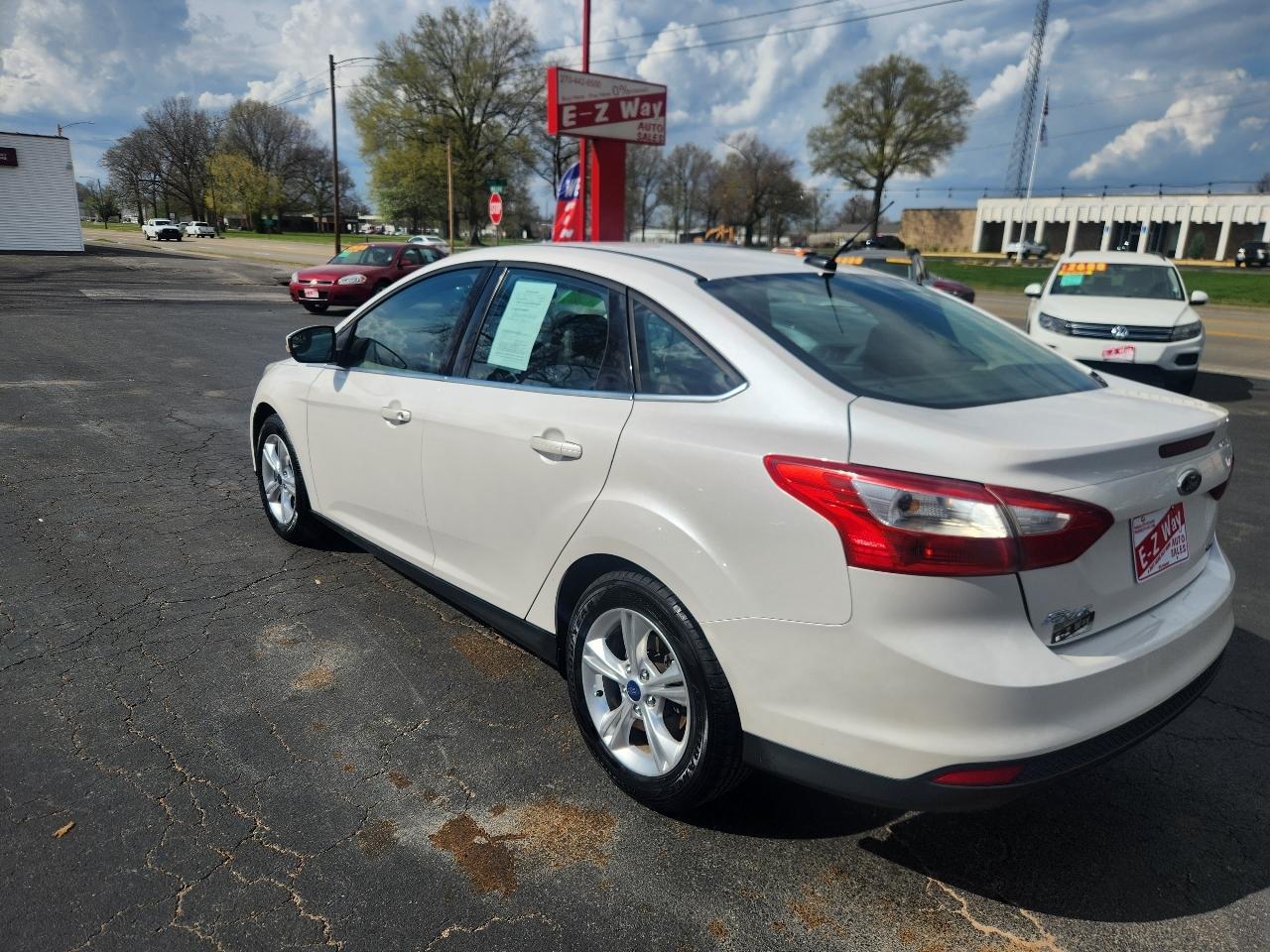 Ford Focus SEL Sedan 2012