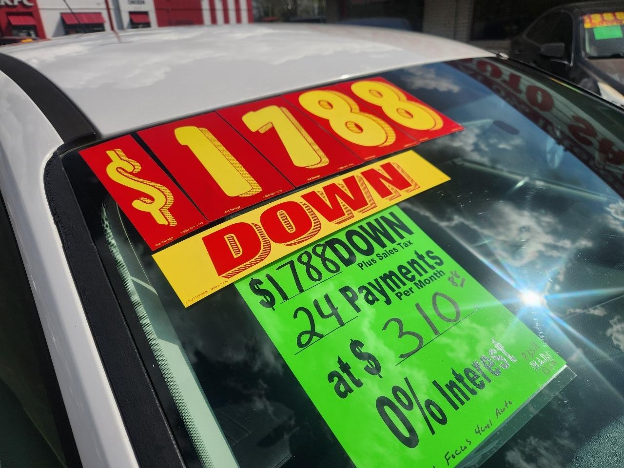 Ford Focus SEL Sedan 2012