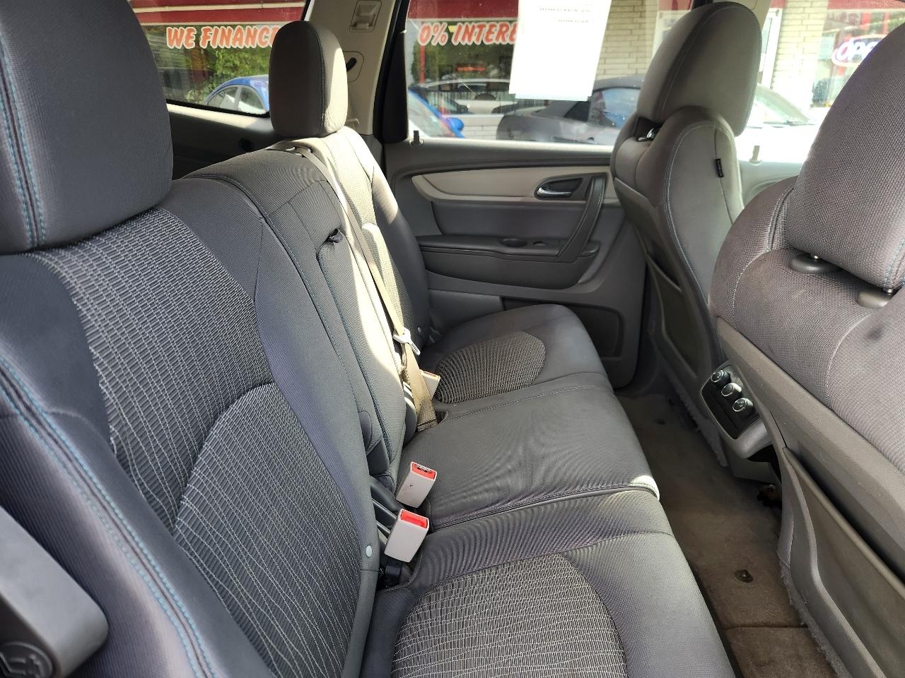 Chevrolet Traverse LS FWD 2015