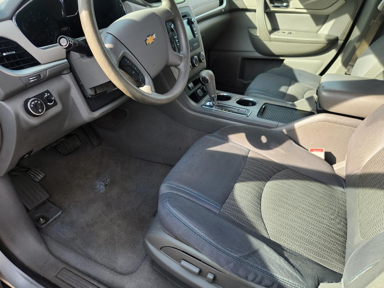 Chevrolet Traverse LS FWD 2015