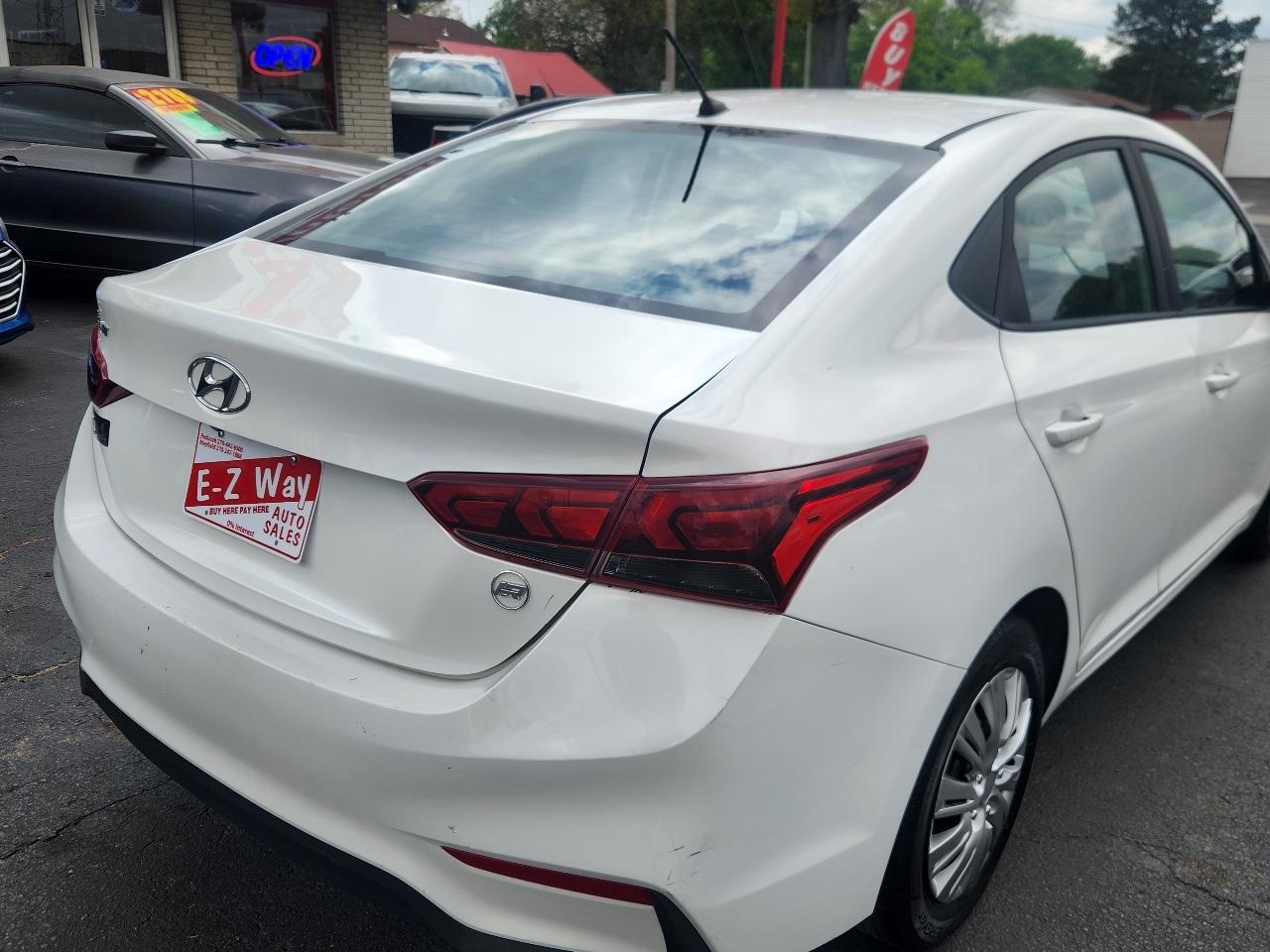Hyundai Accent SEL 4-Door 6A 2020