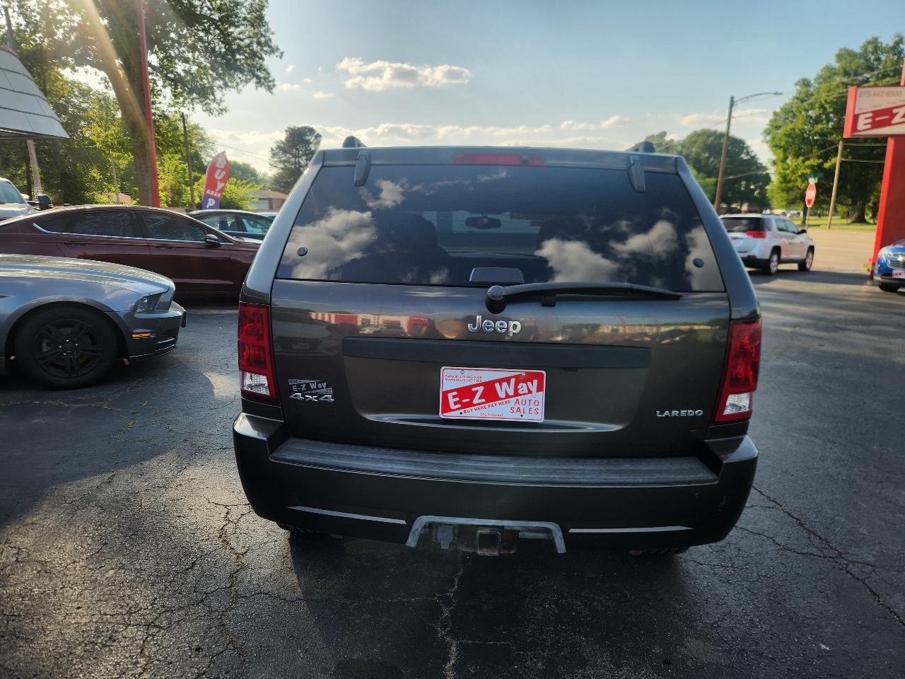 Jeep Grand Cherokee Laredo 4WD 2005