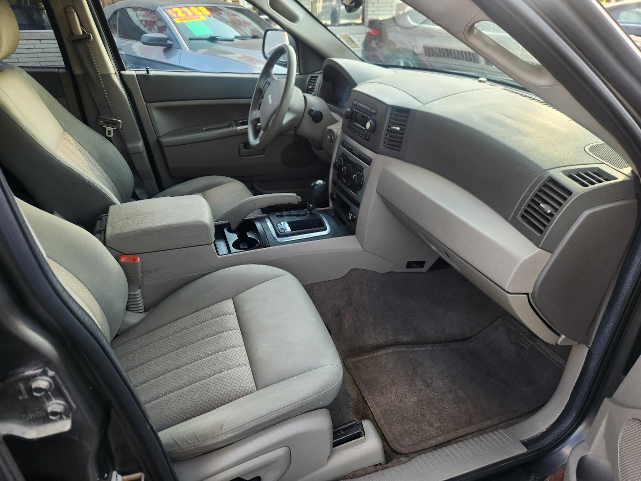 Jeep Grand Cherokee Laredo 4WD 2005