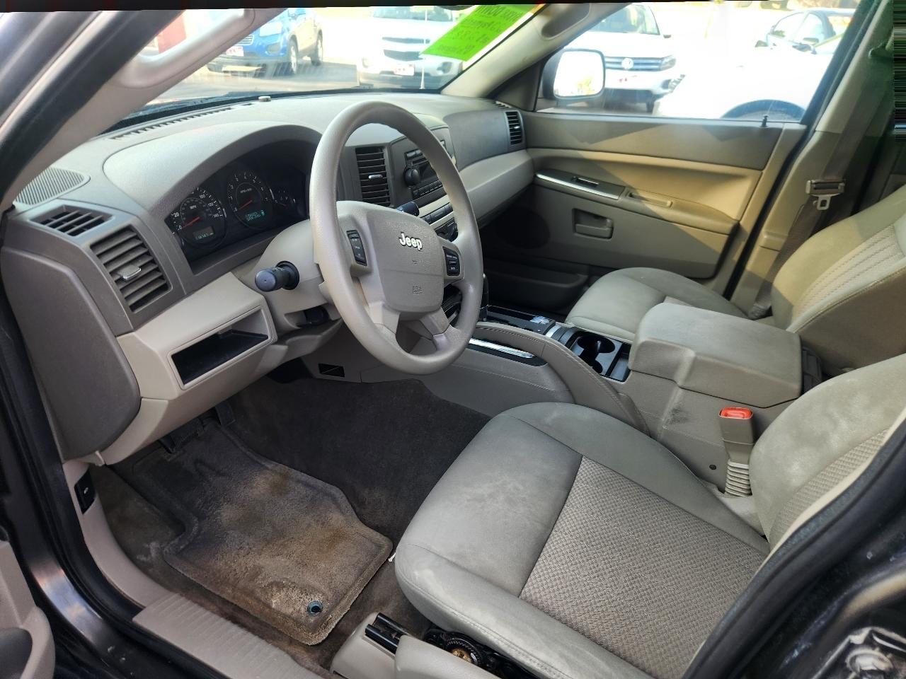 Jeep Grand Cherokee Laredo 4WD 2005
