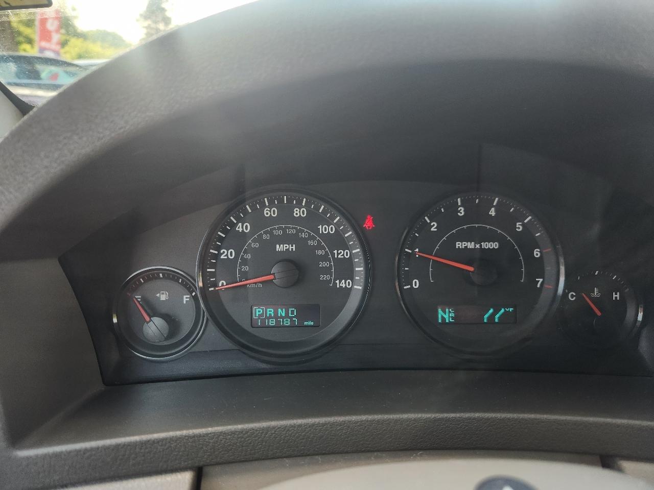 Jeep Grand Cherokee Laredo 4WD 2005