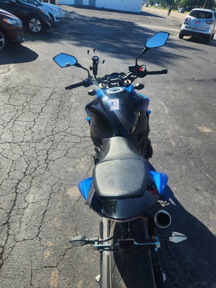 Suzuki GSX-S750  2022