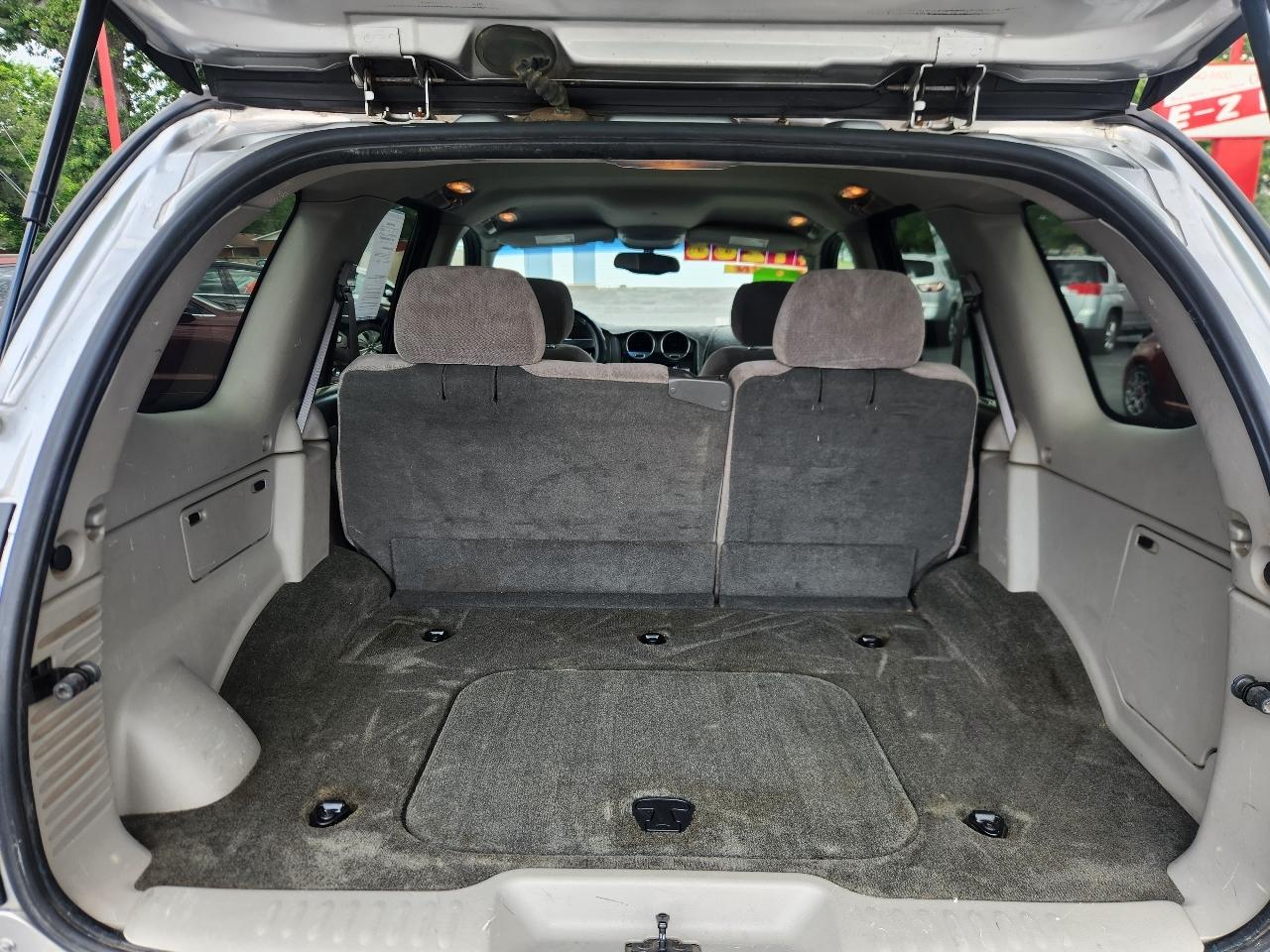 GMC Envoy SLE 2WD 2004