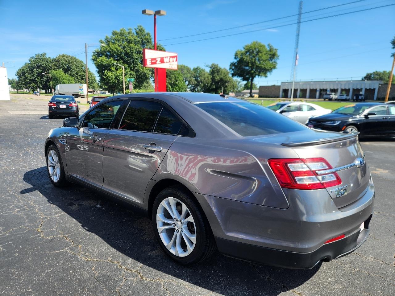 Ford Taurus SEL FWD 2013