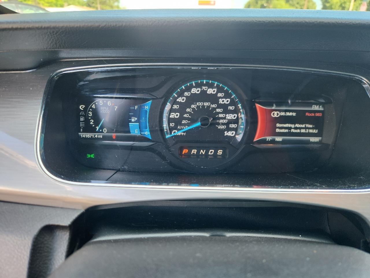 Ford Taurus SEL FWD 2013