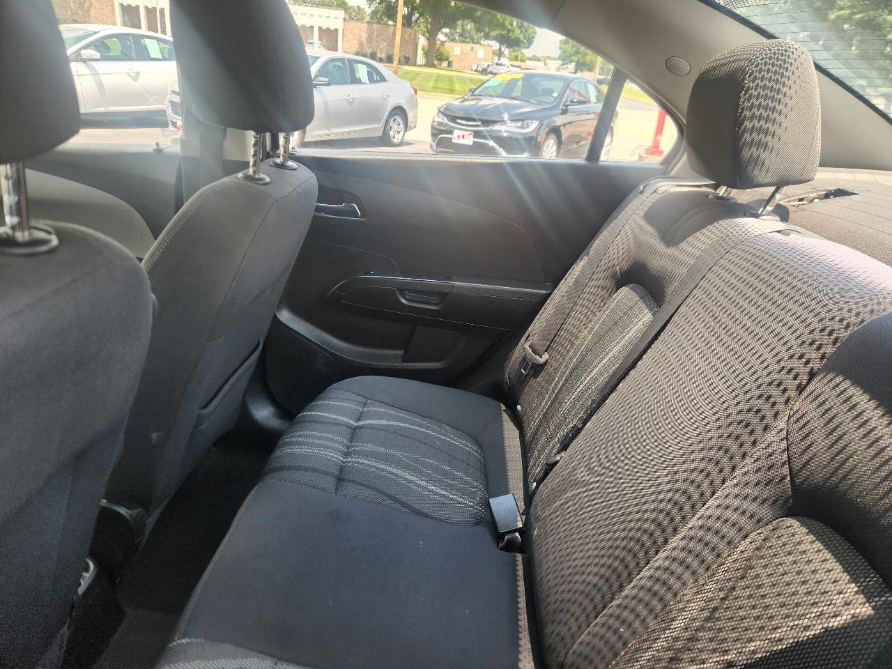 Chevrolet Sonic LT Auto Sedan 2016