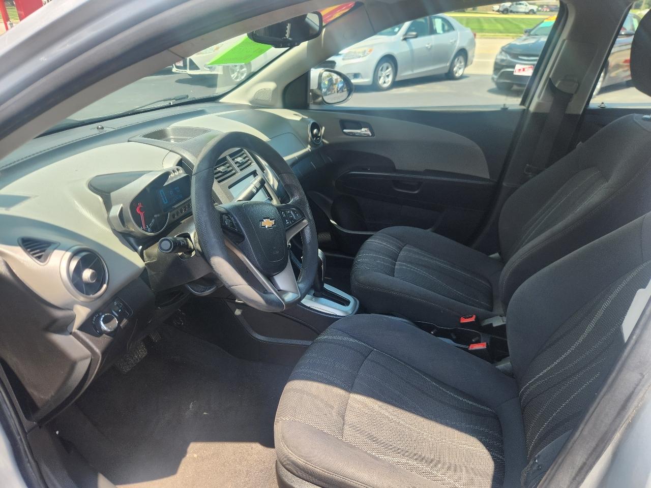 Chevrolet Sonic LT Auto Sedan 2016