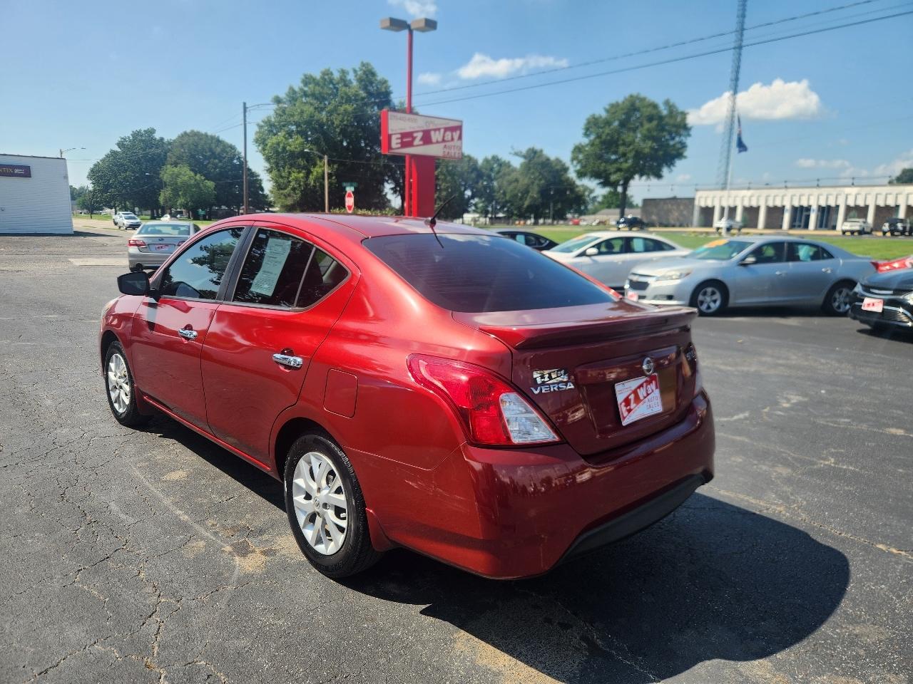 Nissan Versa 1.6 S 5M 2016