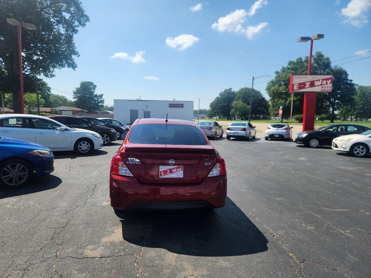 Nissan Versa 1.6 S 5M 2016
