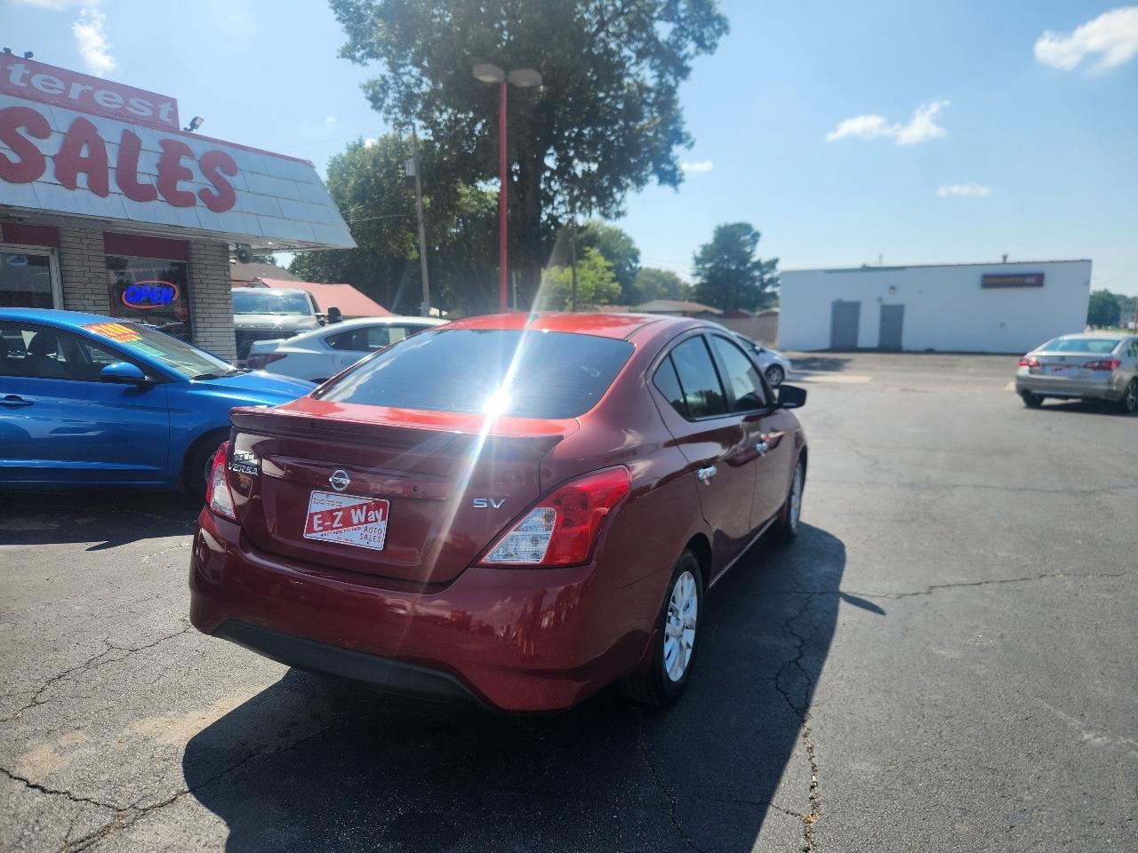 Nissan Versa 1.6 S 5M 2016
