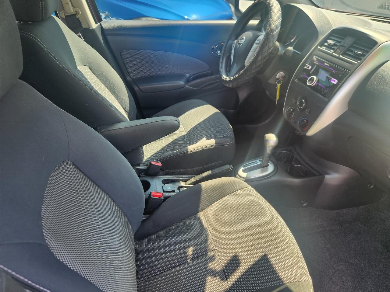 Nissan Versa 1.6 S 5M 2016