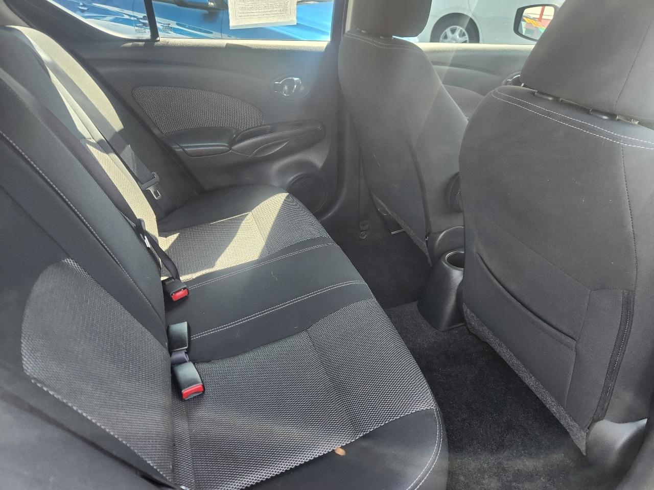 Nissan Versa 1.6 S 5M 2016