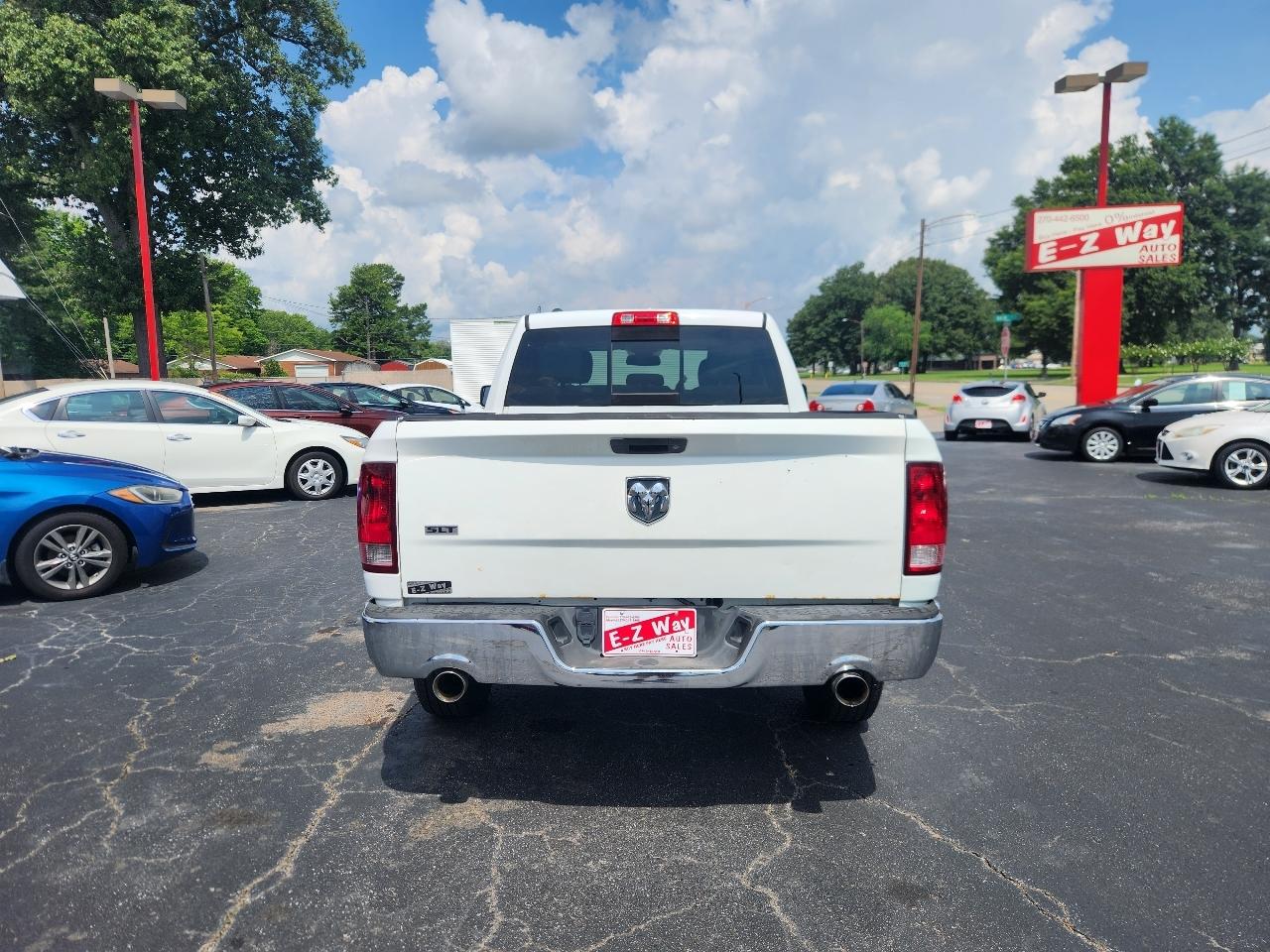 RAM 1500 SLT Quad Cab 2WD 2014