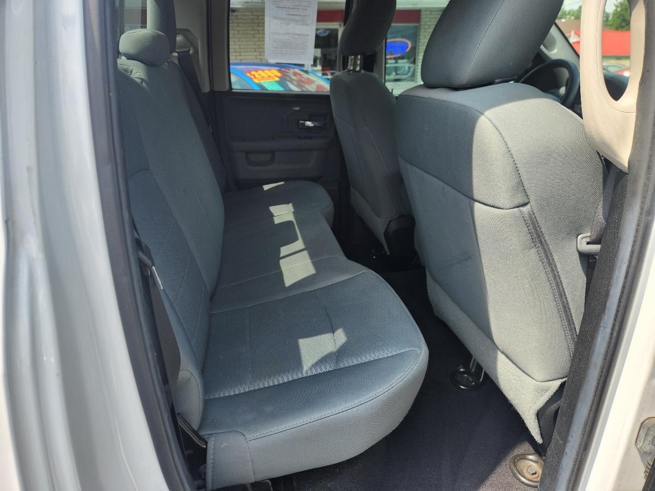 RAM 1500 SLT Quad Cab 2WD 2014