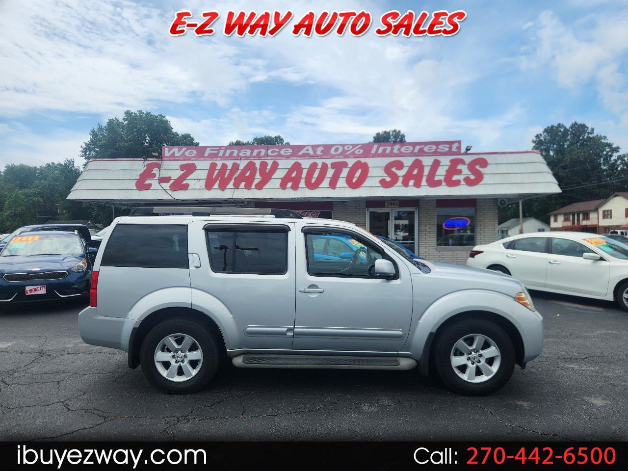 Nissan Pathfinder LE 2WD 2011