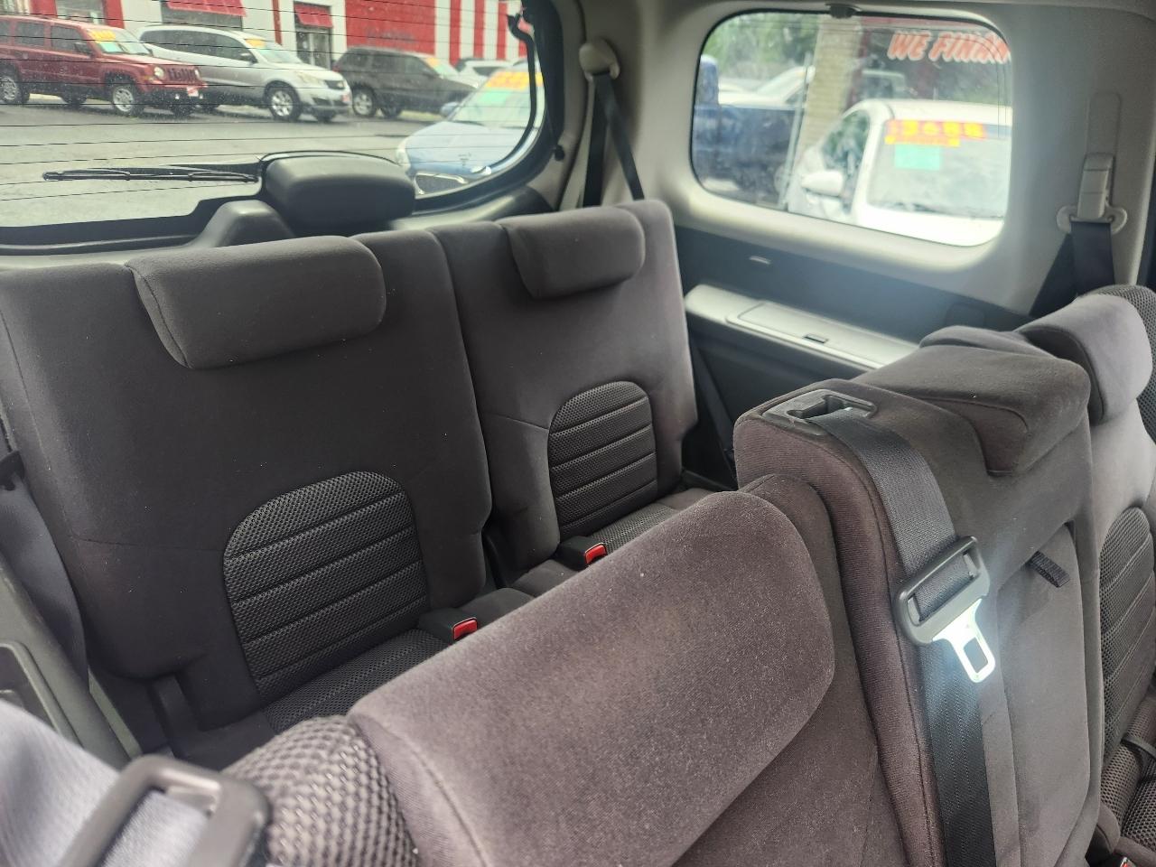 Nissan Pathfinder LE 2WD 2011
