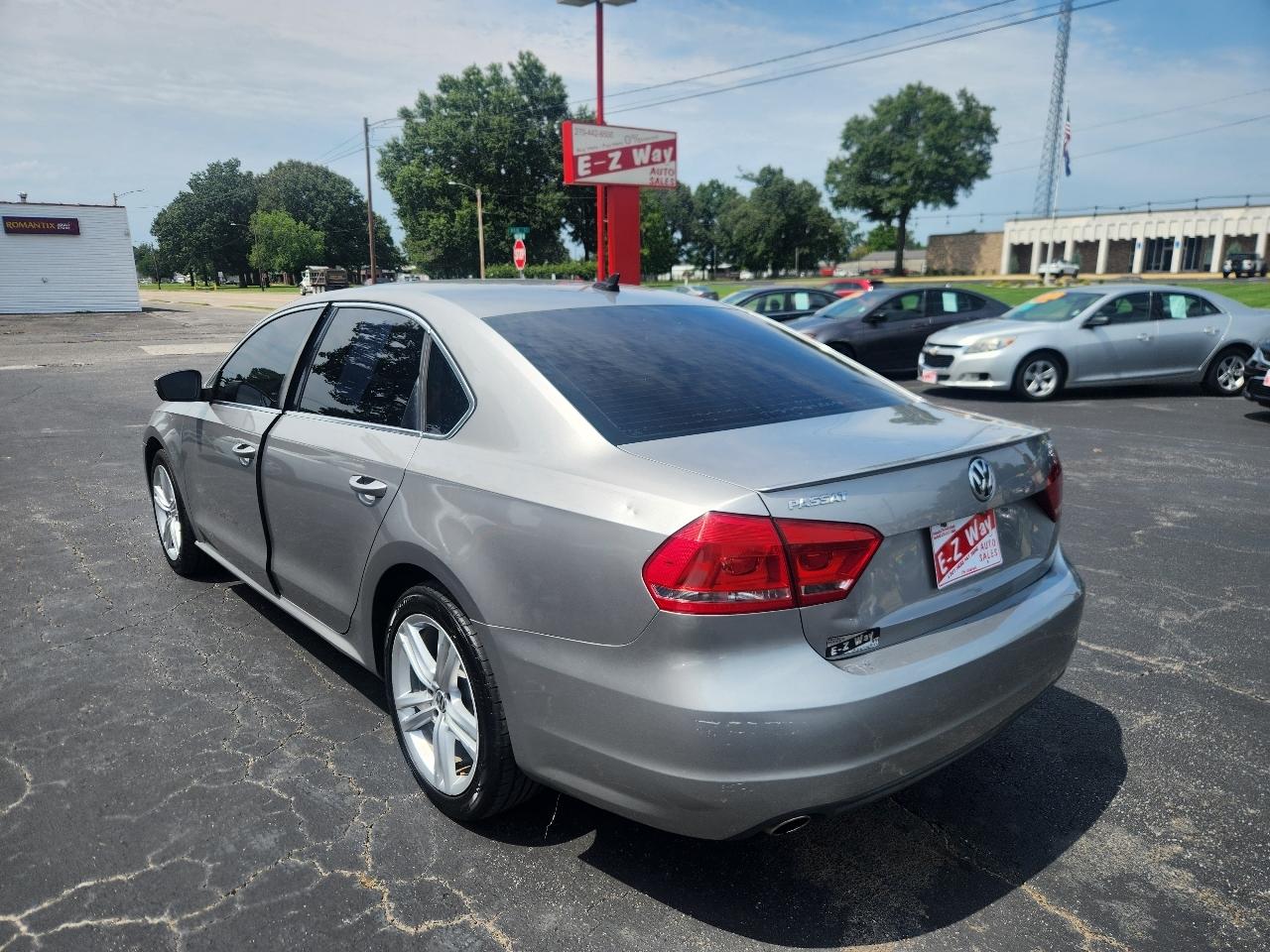 Volkswagen Passat 2.0L TDI SE AT 2014