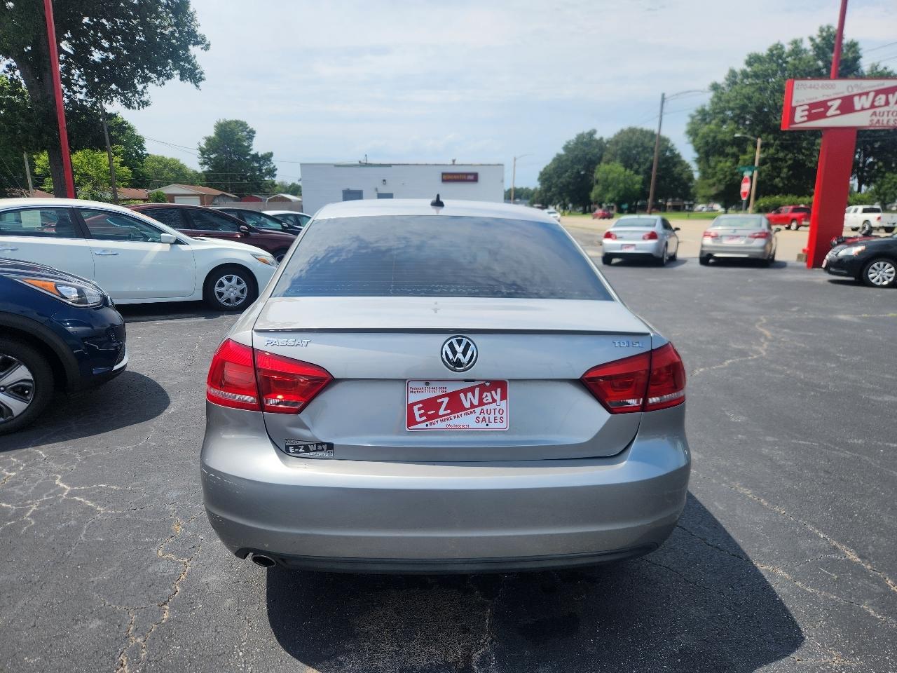Volkswagen Passat 2.0L TDI SE AT 2014