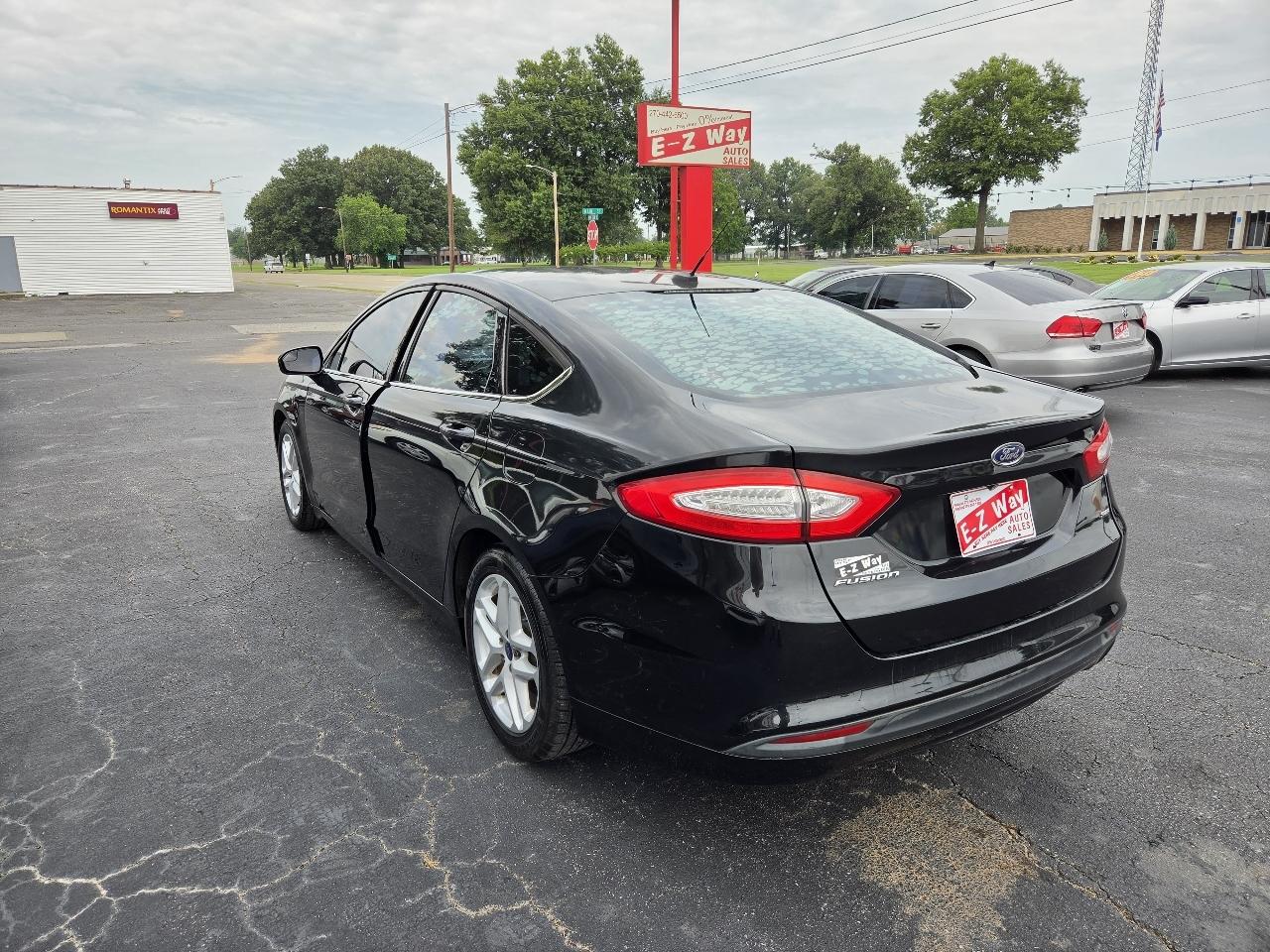Ford Fusion SE 2015