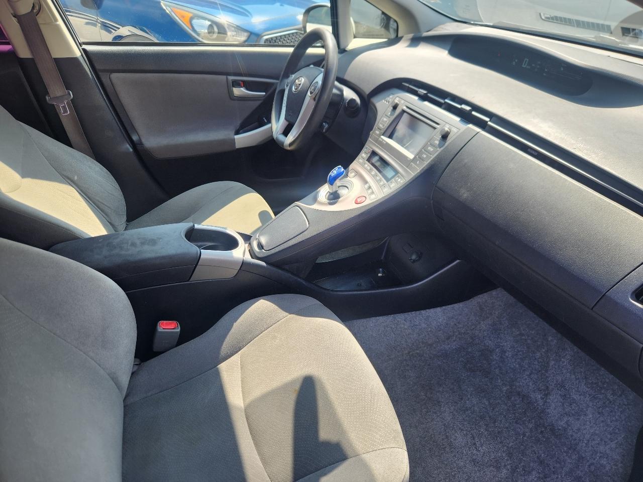 Toyota Prius Three 2014
