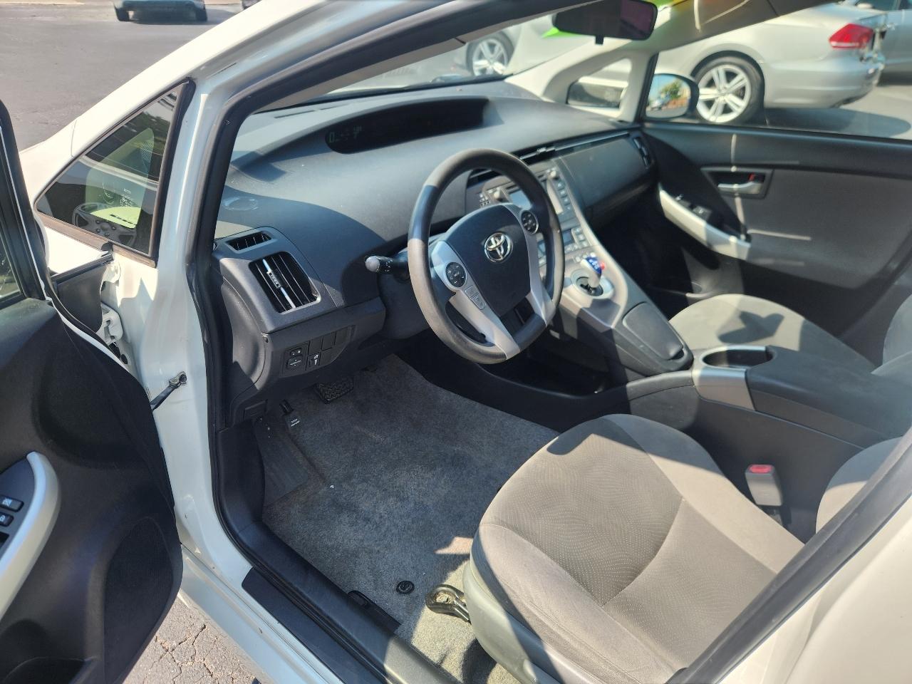 Toyota Prius Three 2014