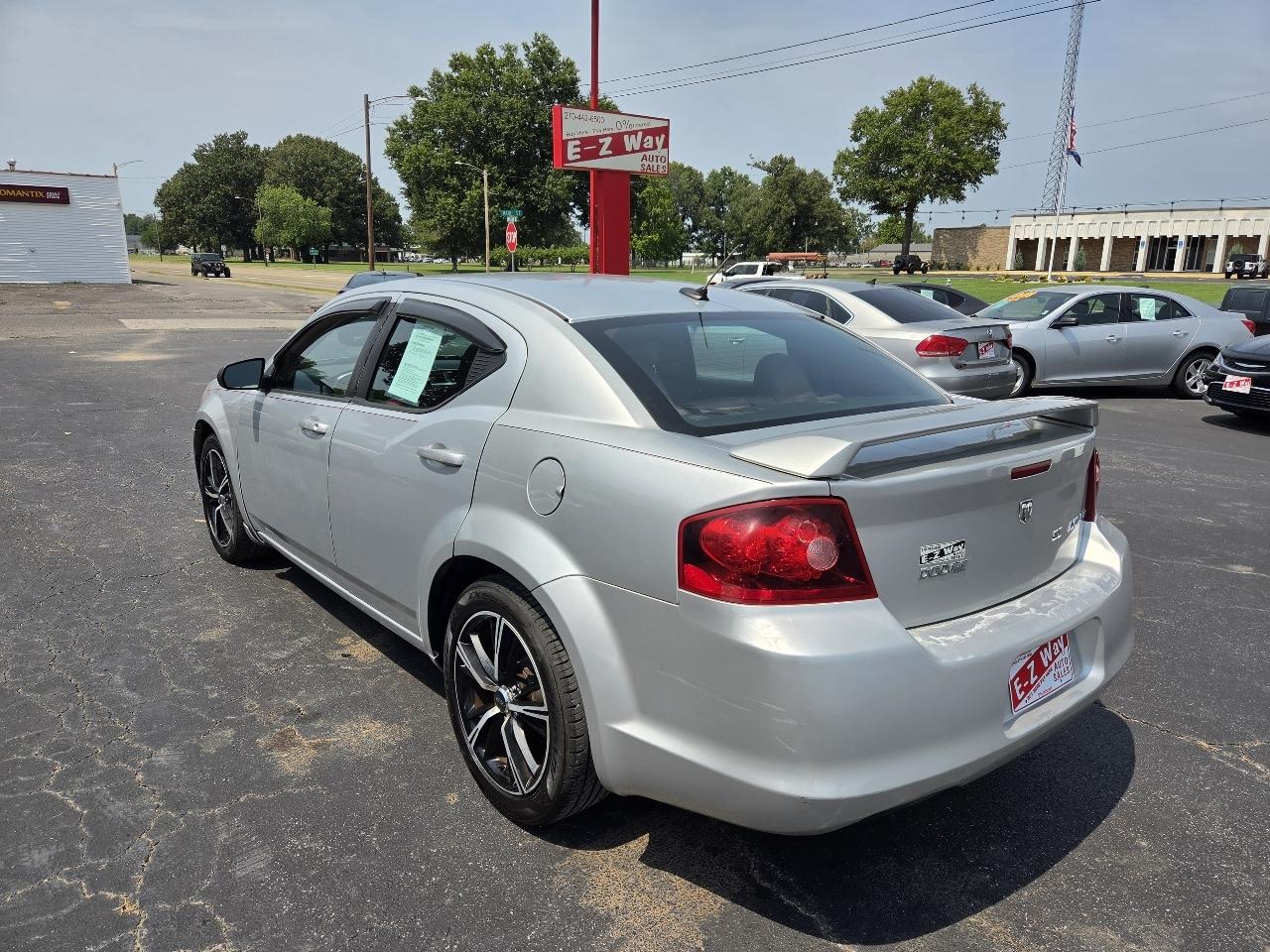 Dodge Avenger Base 2012