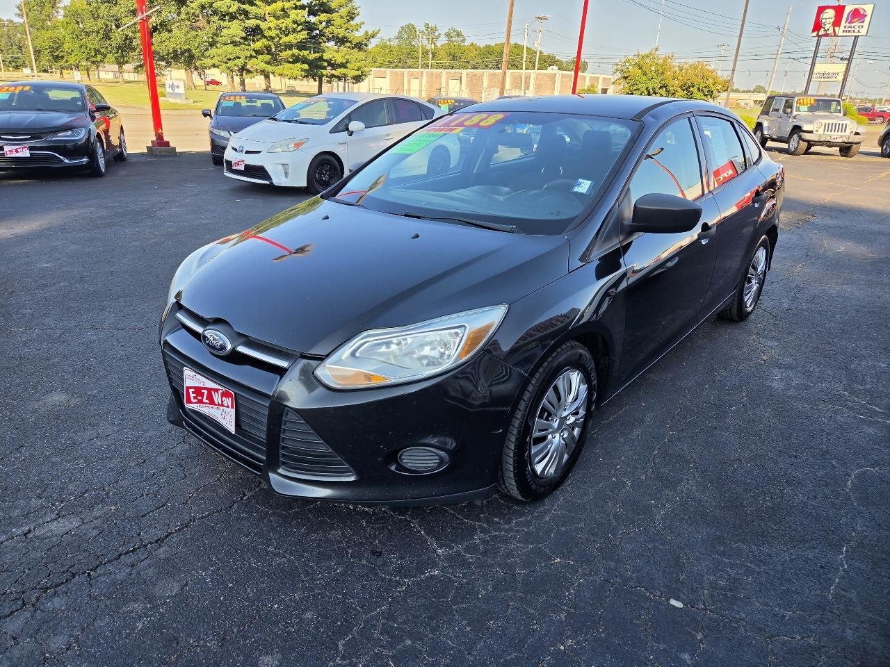 Ford Focus S Sedan 2012