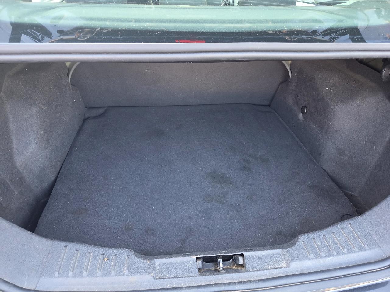Ford Focus S Sedan 2012