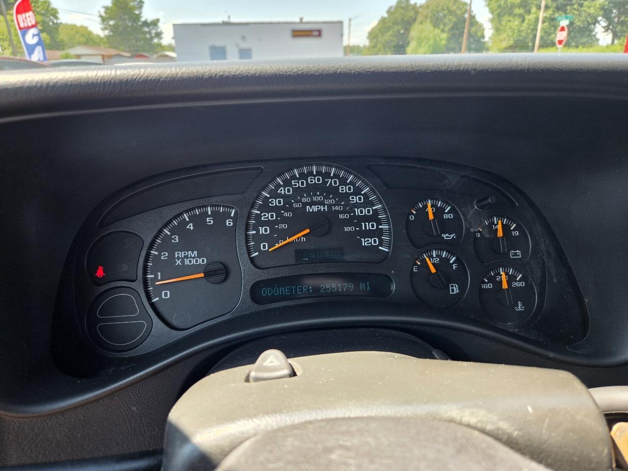 Chevrolet Silverado 1500 LS Ext. Cab Short Bed 2WD 2005