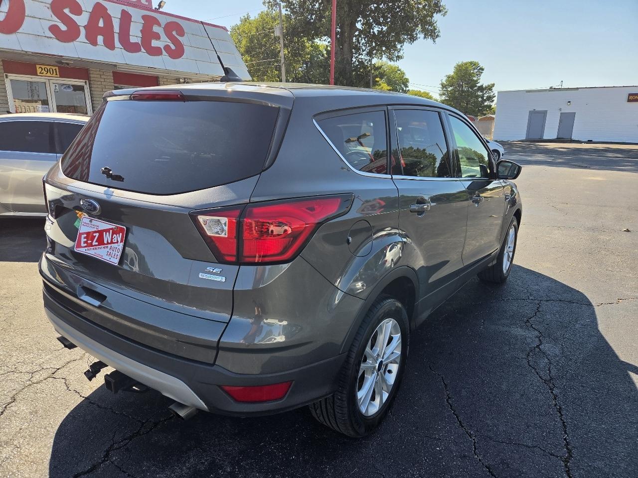 Ford Escape SE FWD 2019