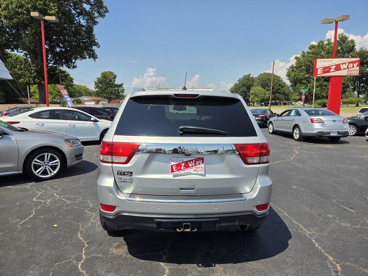 Jeep Grand Cherokee Limited 4WD 2011