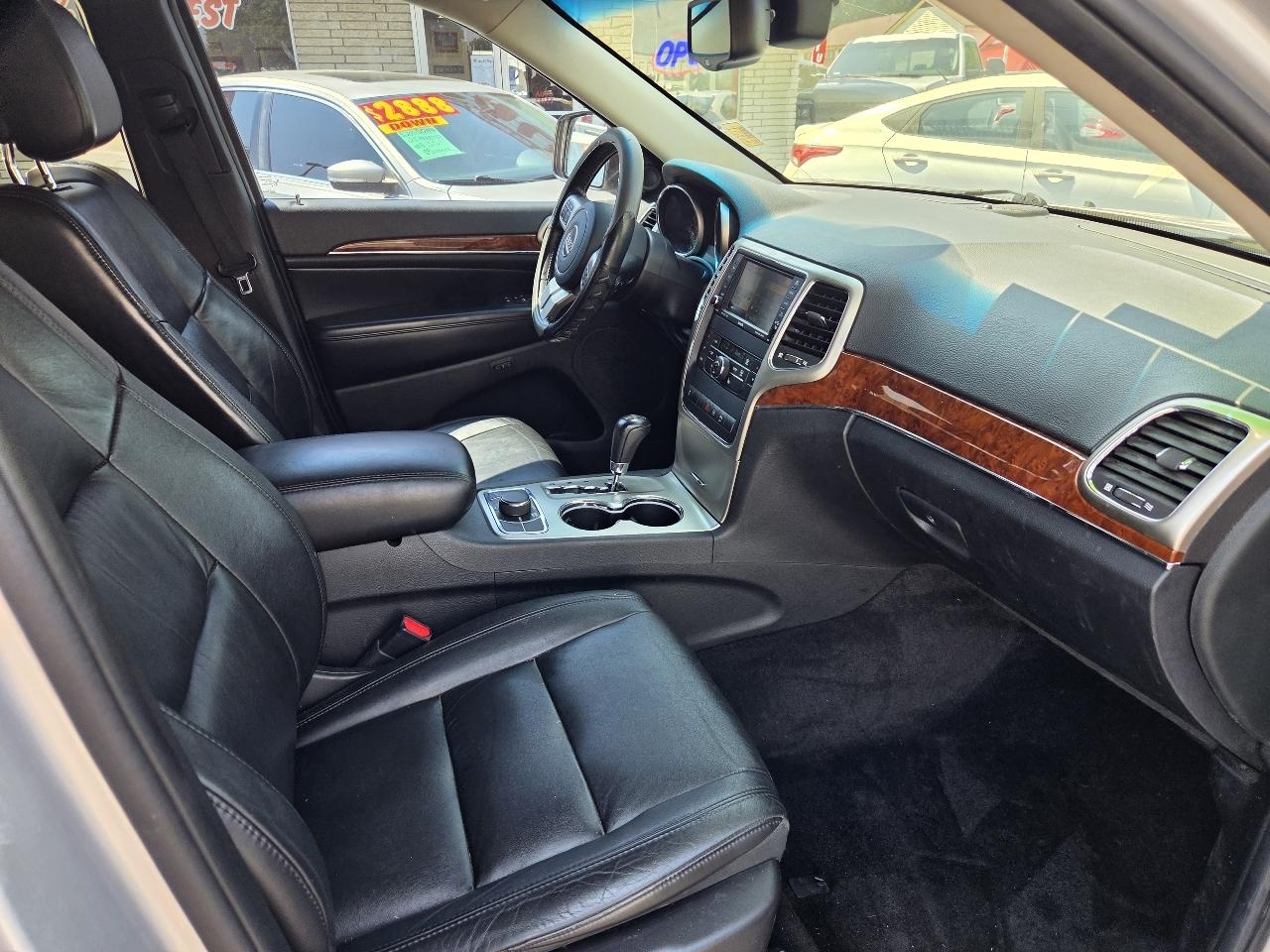 Jeep Grand Cherokee Limited 4WD 2011