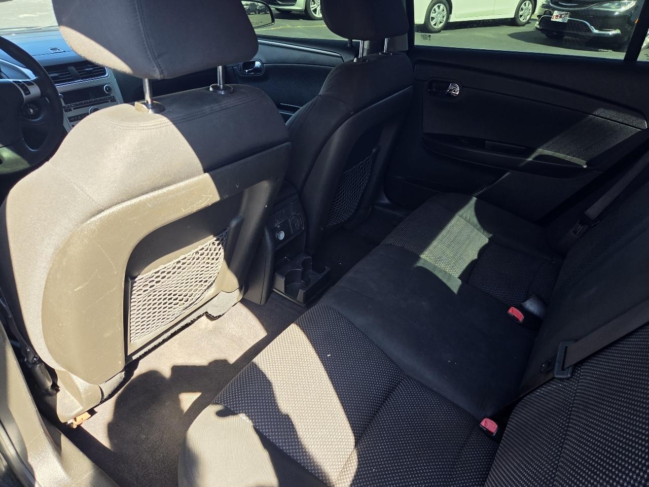 Chevrolet Malibu 1LT 2011