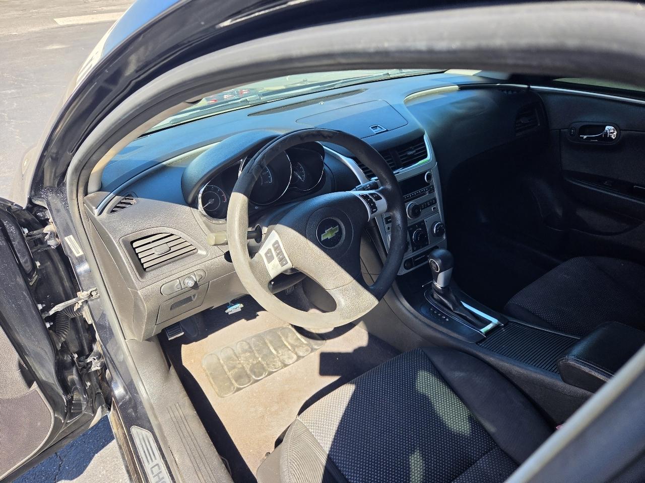 Chevrolet Malibu 1LT 2011