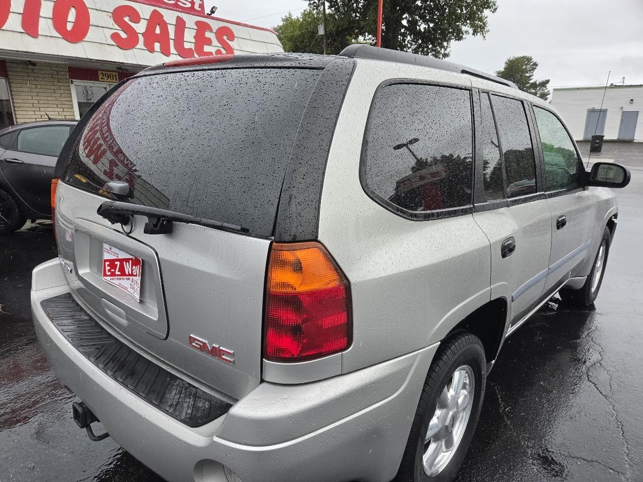 GMC Envoy SLE-1 2WD 2007