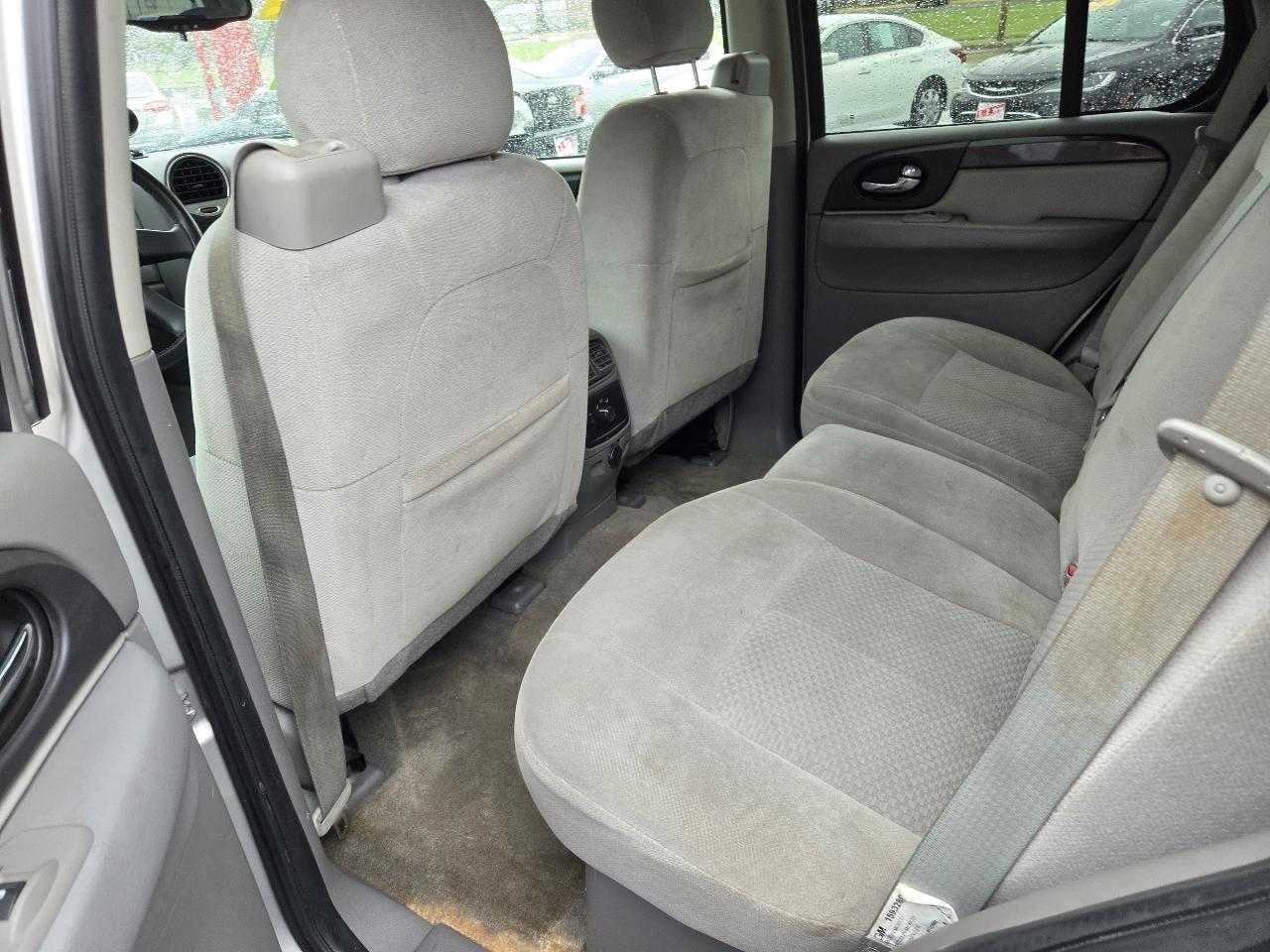 GMC Envoy SLE-1 2WD 2007