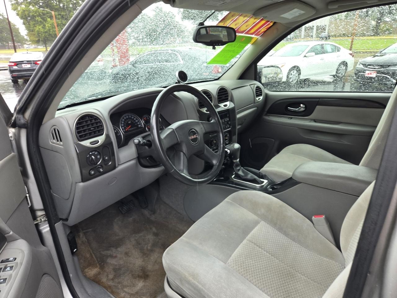 GMC Envoy SLE-1 2WD 2007