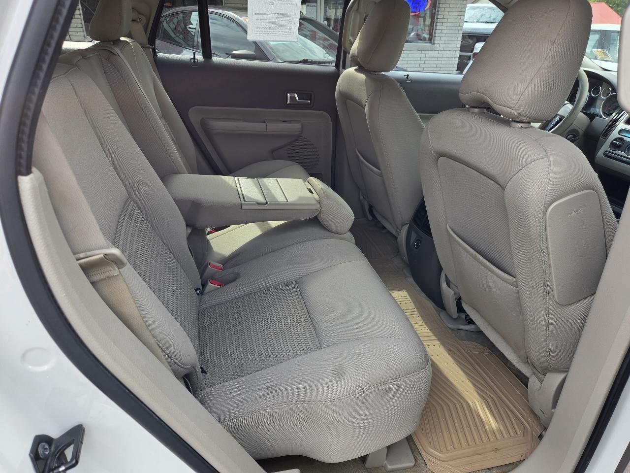 Ford Edge SE FWD 2010