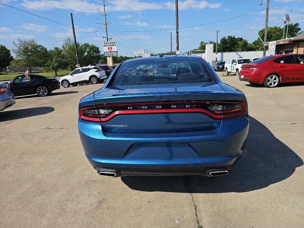 Dodge Charger SXT RWD 2022