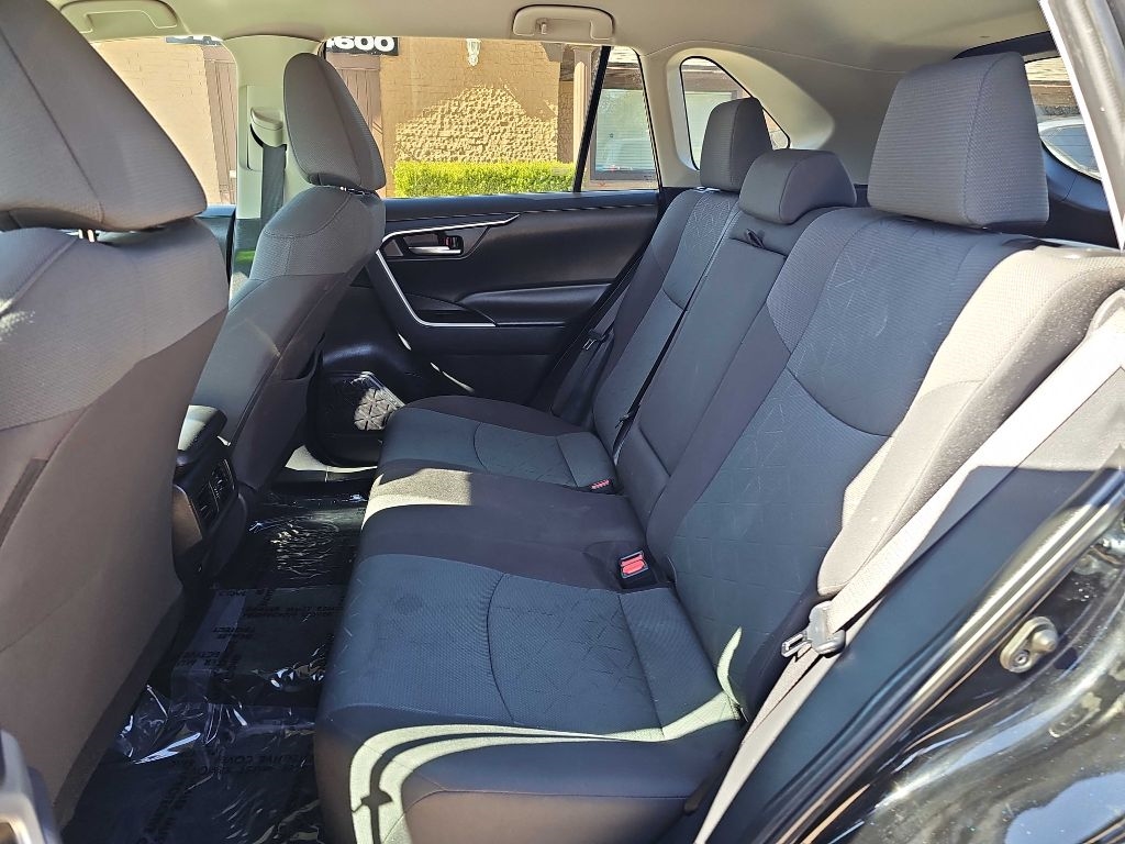 Toyota RAV4 XLE AWD (Natl) 2024